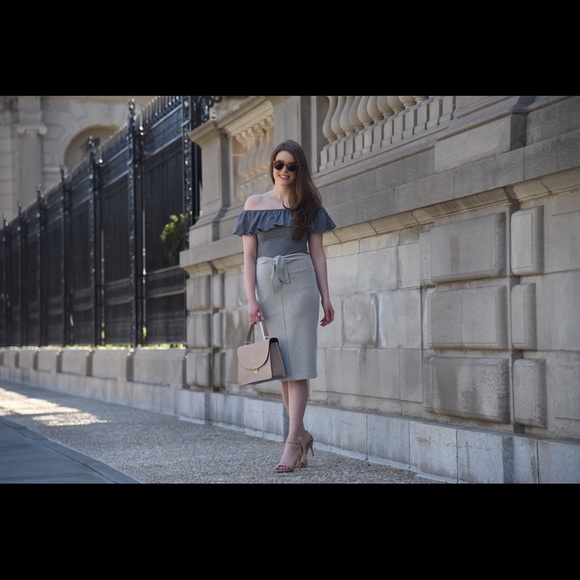 Club Monaco Skirt - Picture 2 of 4